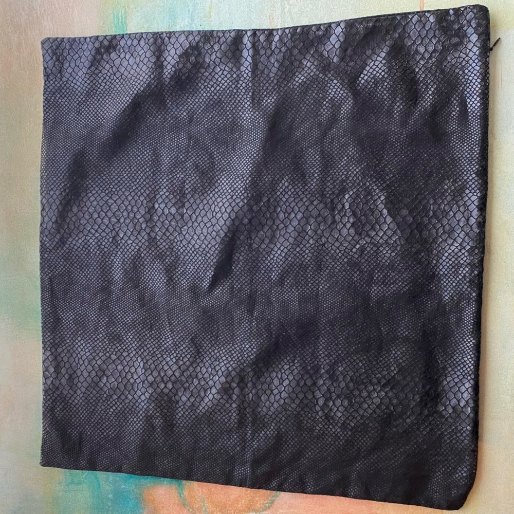 Kelly Wearstler snake print pillowcase pillow cover NWOT